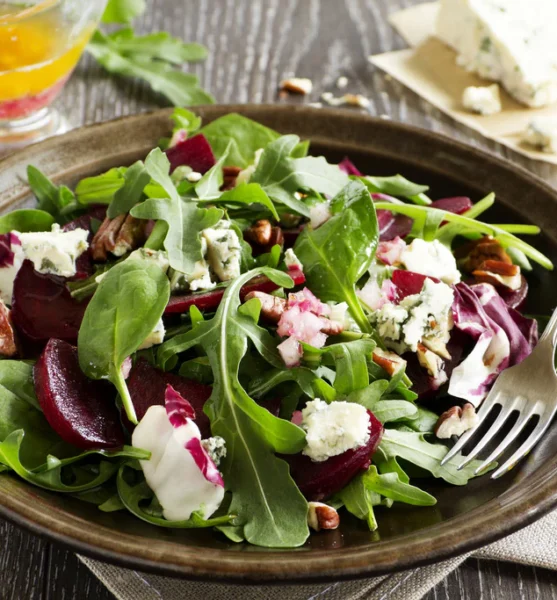 Della-Terra-Beet-Salad_252139036_1024x Della-Terra-Beet-Salad_252139036_1024x